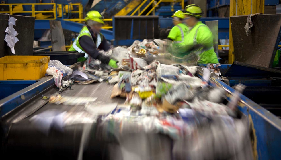 Olaeta remarca que es urgente cerrar la brecha de precios entre los materiales vrgenes y los reciclados