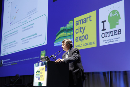 Enrique Valer, durante su conferencia en Smart City Expo & World Congress