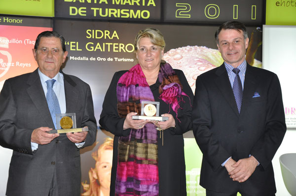 En la imagen, los galardonados de este ao con los Premios Santa Marta