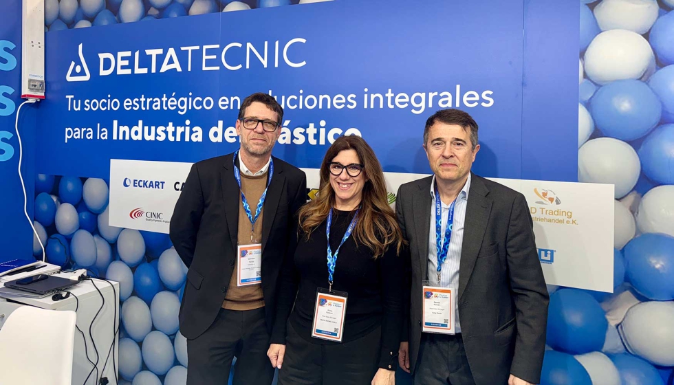 Equipo de la divisin Trading Plastic de Delta Tecnic, Ramon Porcar, area manager, a la derecha