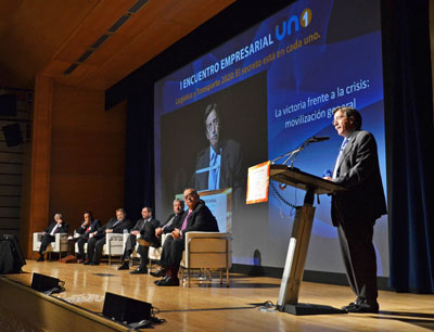 Tras el debate, el presidente de UNO, Gonzalo Sanz, clausur la primera edicin del encuentro empresarial