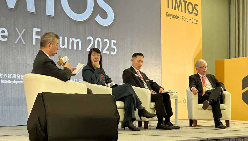 Mesa redonda en el Timtos Keynote X Forum 2025