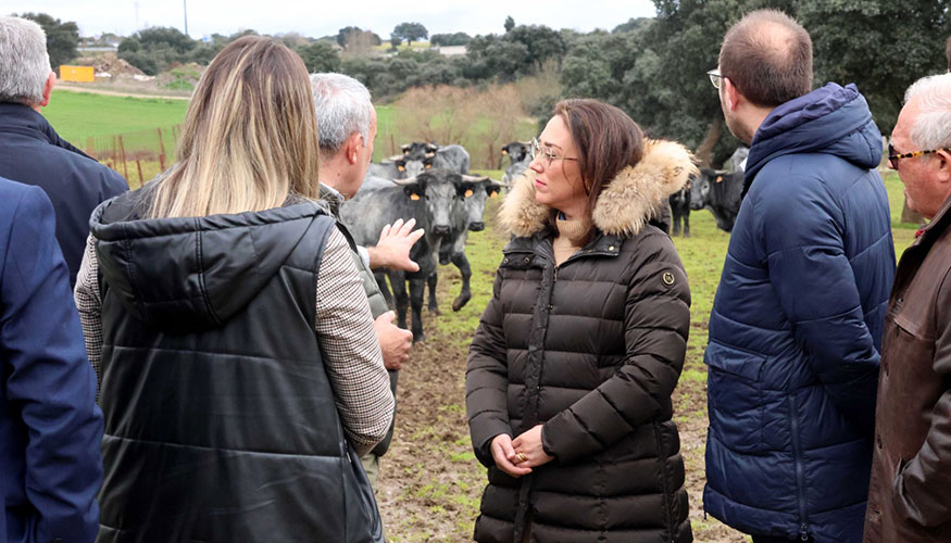 Visita a la finca Las Carboneras de La consejera de Agricultura, Ganadera y Desarrollo Rural...