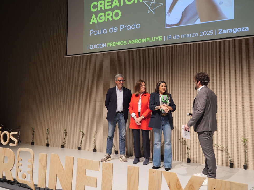 Jordi Mateu, CEO de Agromillora; Lorena Ruiz, directora de Negocio Agrario de Banco Santander, Paula de Prado y Chema Paraled...