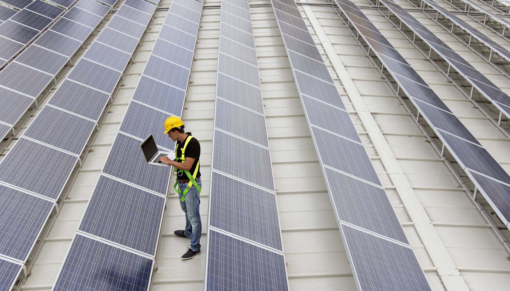 Se est�n desarrollando p�lizas espec�ficas que abarcan riesgos asociados con nuevas tecnolog�as solares...