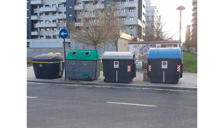 Los lugares en los que se ubican los contenedores son el Bulevar de Salburua con cinco contenedores, Nicosia, Toni Morrison / Varsovia...