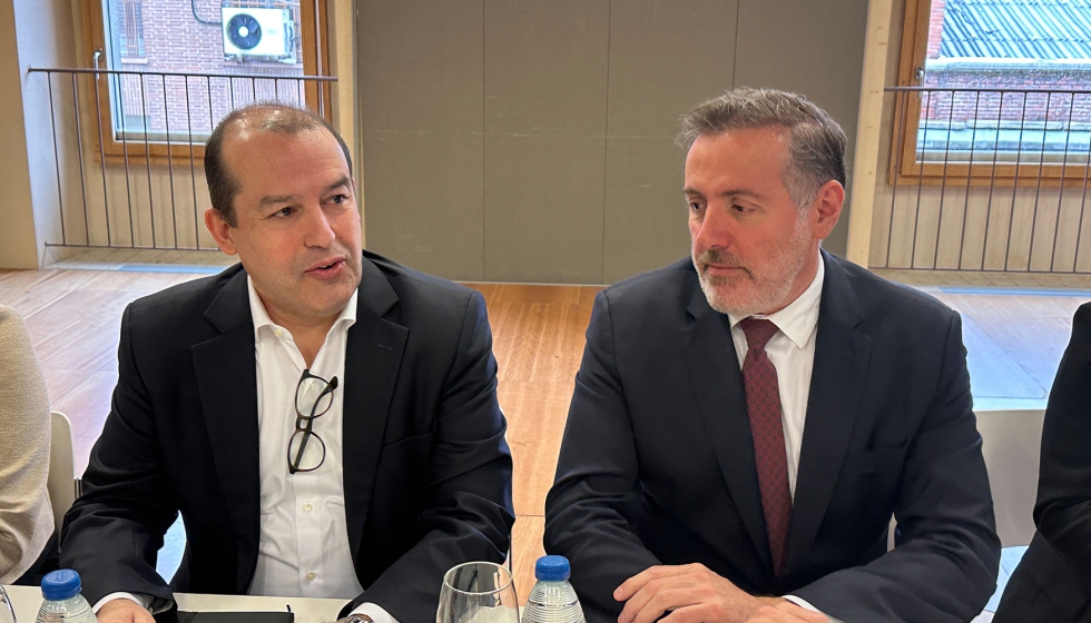 Albert Planas, diretor-geral da Nebext ( esquerda), reconheceu que a Rebuild  um evento imperdvel para estar a par da industrializao...