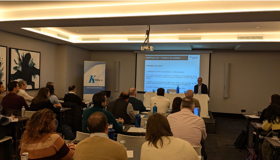 Durante la jornada se trataron temas como las novedades, el entorno laboral y dudas de aplicaci�n del XXI Convenio General de la Industria Qu�mica...