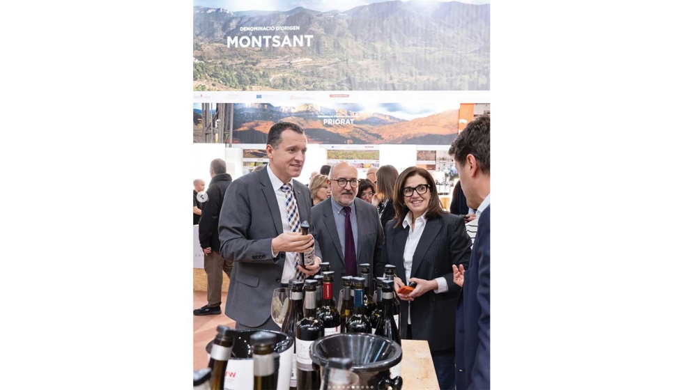 Gen junto a scar Ordeig, Conseller dAgricultura, Ramaderia, Pesca i Alimentaci de la Generalitat de Catalunya...