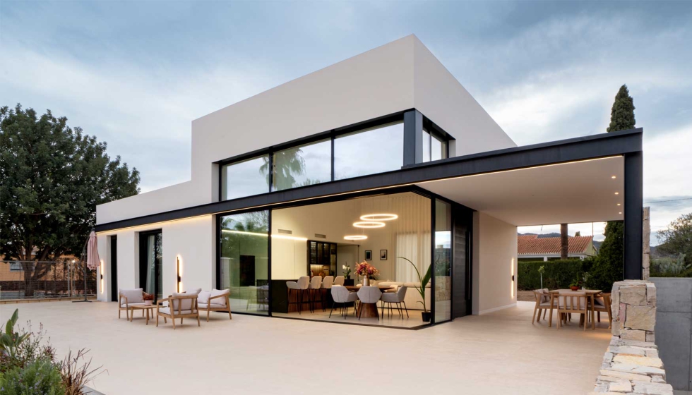 Ejemplo de instalacin en obra de la serie E-150 de Extrual