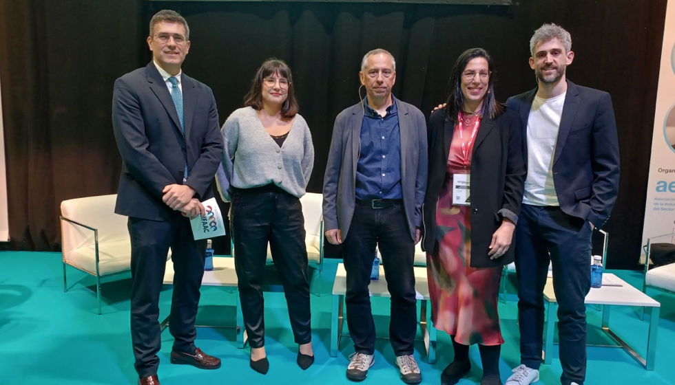 Pablo Herv�s, director t�cnico de ANFAAC; Marta Hervera, veterinaria especializada en nutrici�n animal; V�ctor Romano...