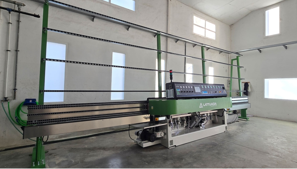 La lnea TL de canteadoras de Adelio Lattuada est indicada para grandes producciones de vidrios templados y/ o vidrios de alta calidad para...