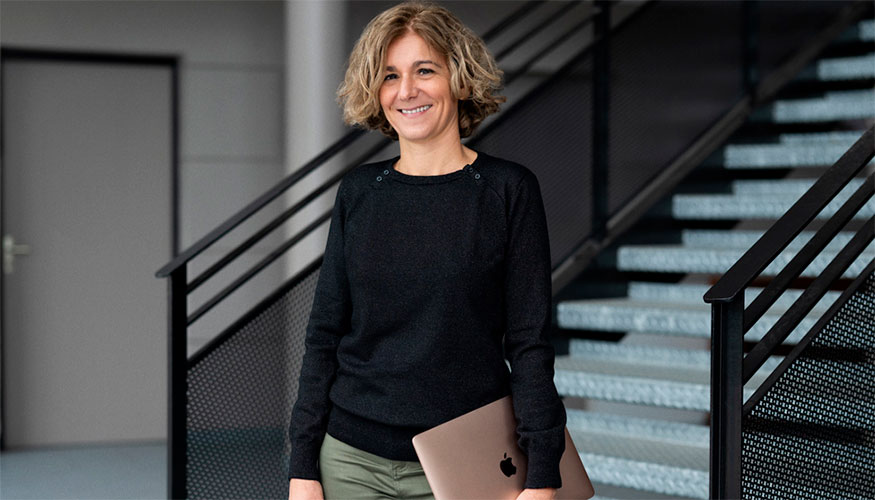 "Con el iPad, nuestros estudiantes de secundaria adquieren habilidades esenciales que los acompa�ar�n durante su vida profesional"...