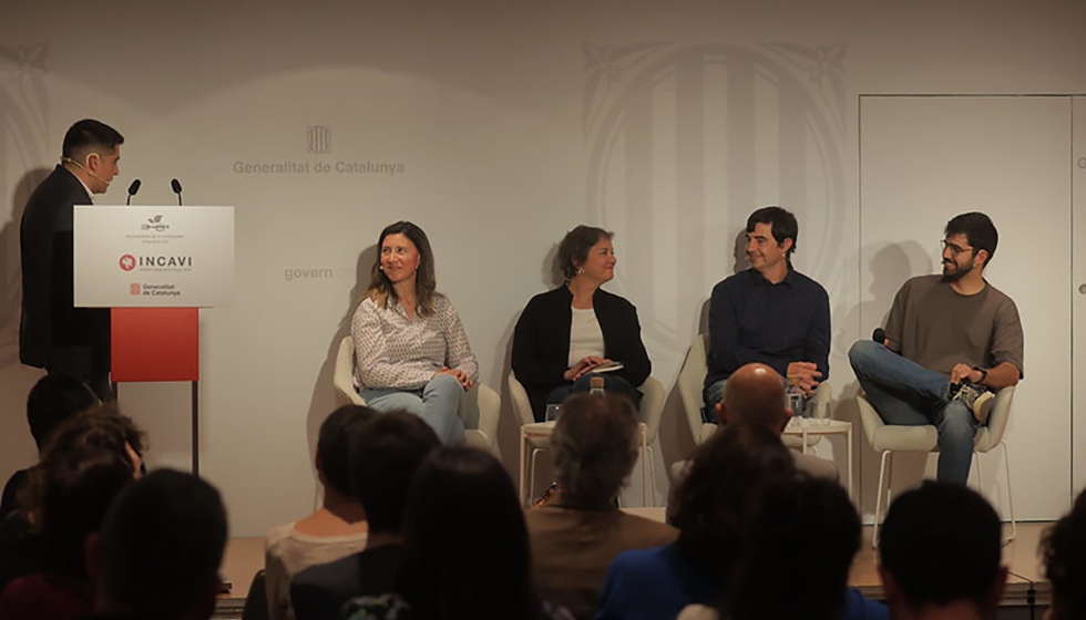 Mesa redonda con la enloga Marta Casas, de Pars Balt; el propietario de La Vinyeta, Josep Serra; la director de Comunicacin de la DO Priorat...