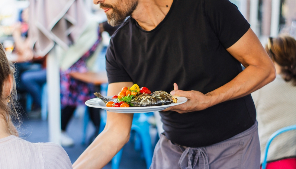 La ocupaci�n en el sector ha aumentado un 7,4% en los �ltimos cinco a�os, gracias al aumento de los trabajadores extranjeros o con doble nacionalidad...