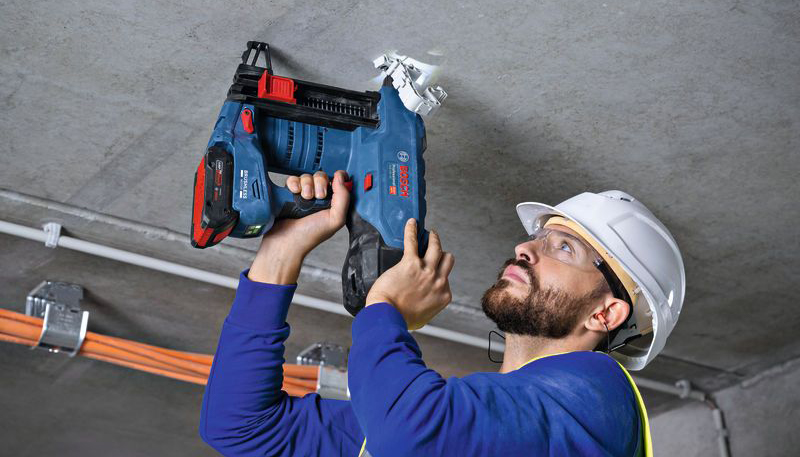 Bosch dispone de una amplia gama de herramientas dise�adas espec�ficamente para electricistas, tanto el�ctricas como manuales...