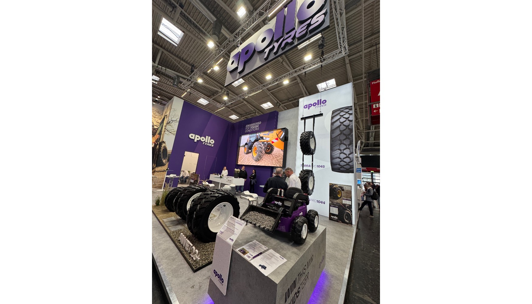 Stand de Apollo Tyres en Bauma 2025