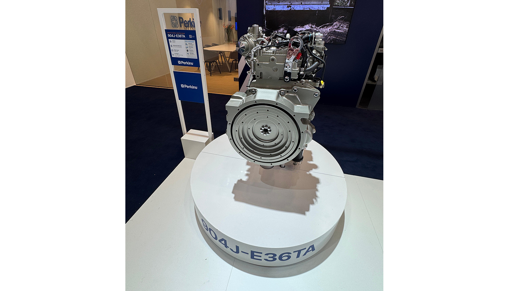Nuevo motor Perkins 904J-E36TA