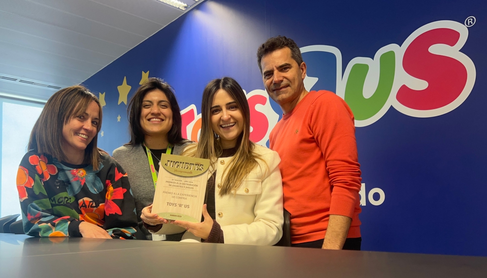 Paola Surez, marketing designer, Elena Muoz, marketing supervisor, Vernica De Freitas, marketing manager, y Miguel ngel Carrasco...