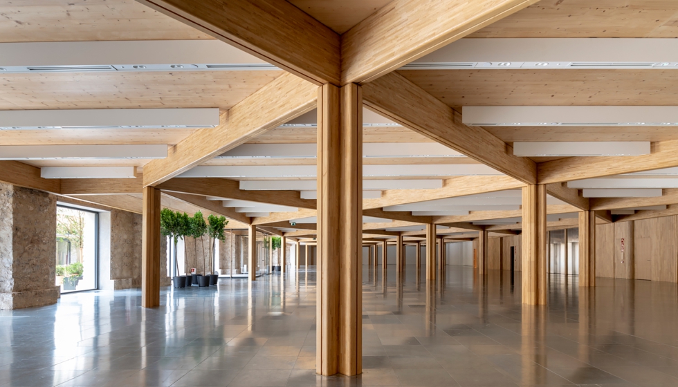 Una de las obras donde ha colaborado Xlam Dolomiti es Omb�, el edificio de las oficinas de Acciona en Madrid