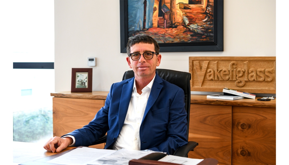 El director general de VakefiGlass, Shptim Protoduari...