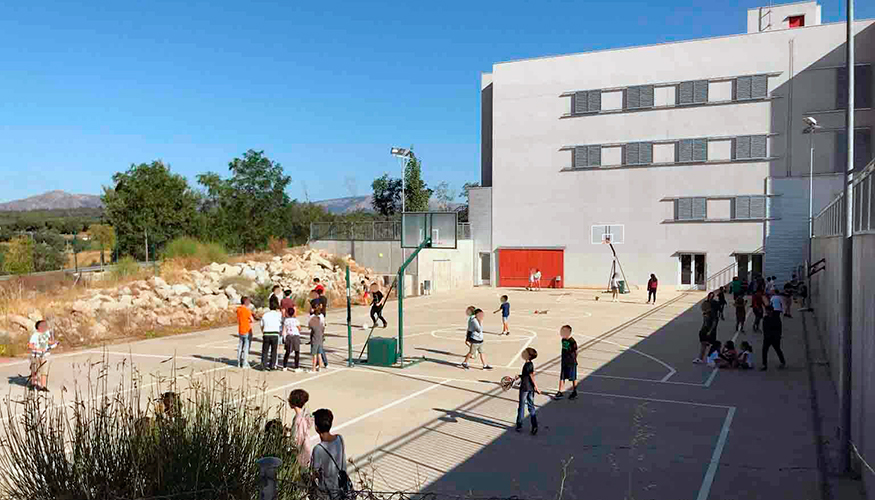 Ubicado en plena naturaleza, el Colegio Jara ofrece un entorno privilegiado que favorece el aprendizaje en contacto con el medio ambiente...