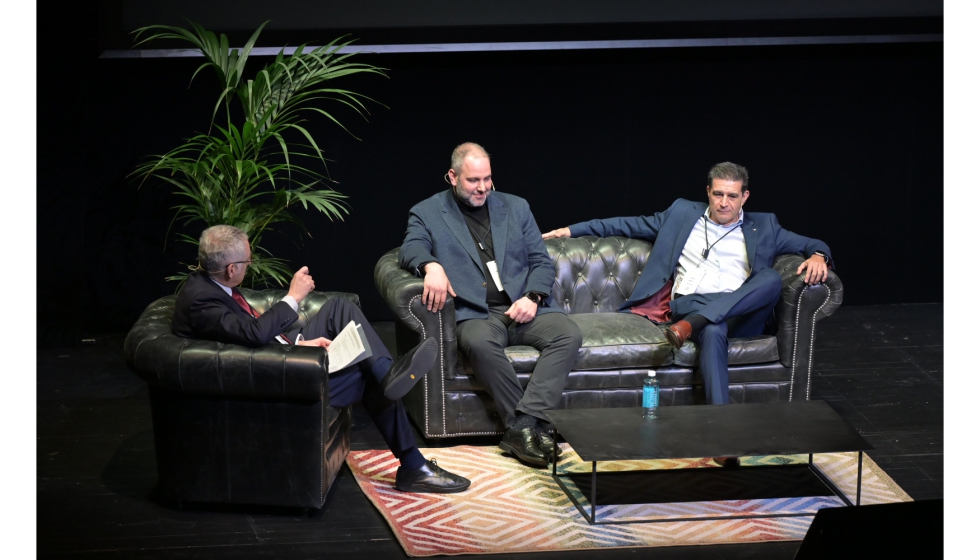 Mesa redonda �La innovaci�n como motor de diferenciaci�n y crecimiento�, con Carlos Mart�n, director general de Wd-40, y Abraham Vieito...