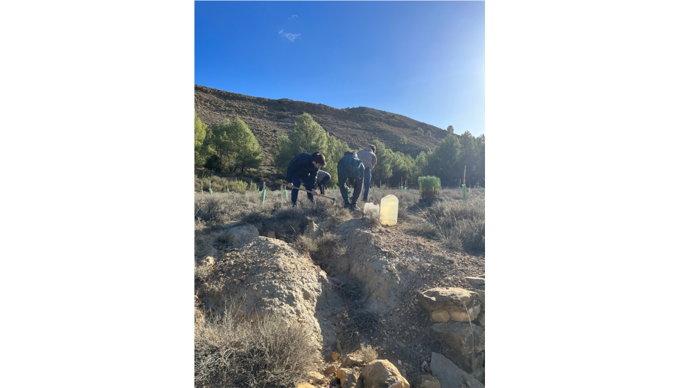 Aguaplast colabora con Pl�ntalo.org