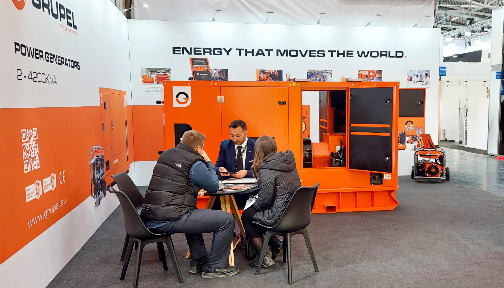 Grupel recibi en su stand de Bauma 2025 a clientes llegados de diferentes partes del mundo