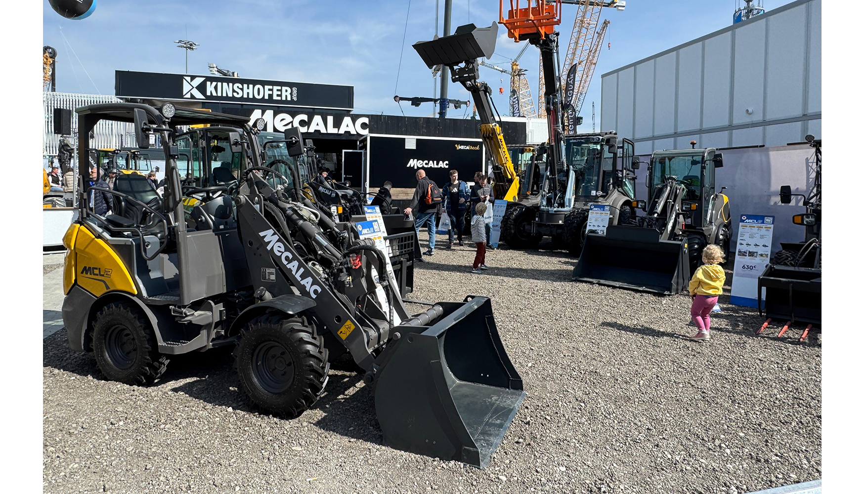 Stand de Mecalac en Bauma 2025