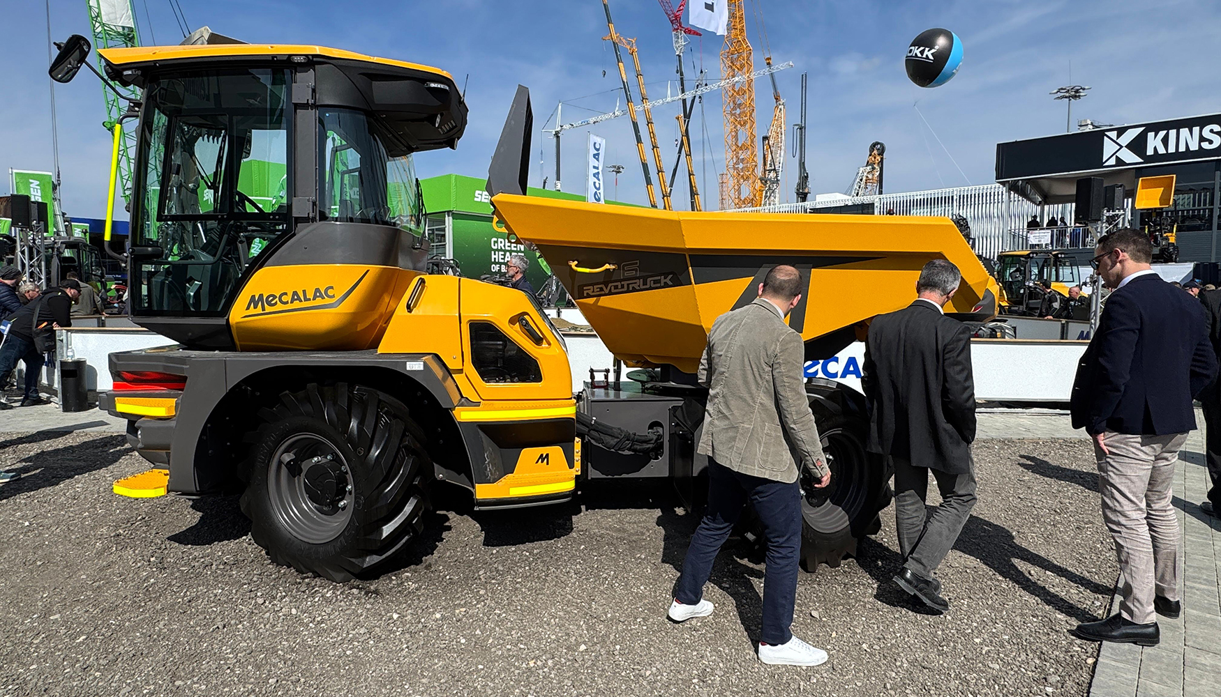 Imagen de la popular Revotruck expuesta en Bauma