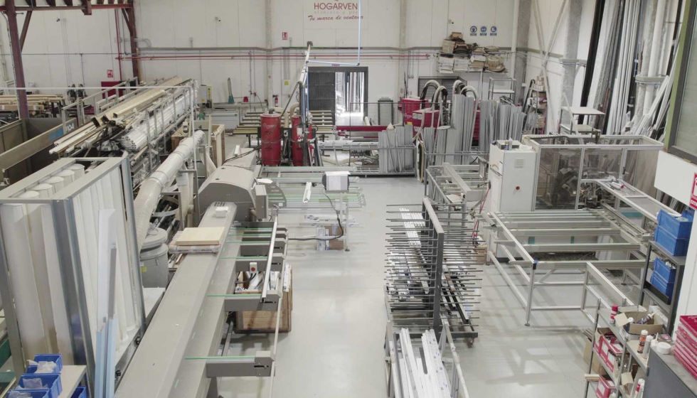 La implementaci�n de Gesfacil ha ayudado a mejorar la planificaci�n y la optimizaci�n de los procesos de producci�n de ventanas de aluminio de...