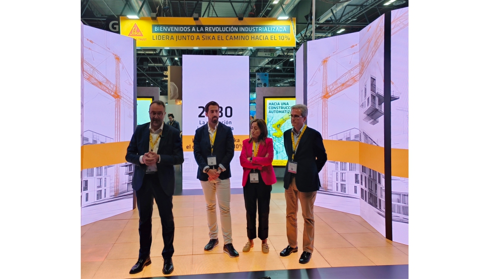 De izquierda a derecha: Gonzalo Causin, Borja Moya, Vanesa �lvarez y Daniel Vallesp�n