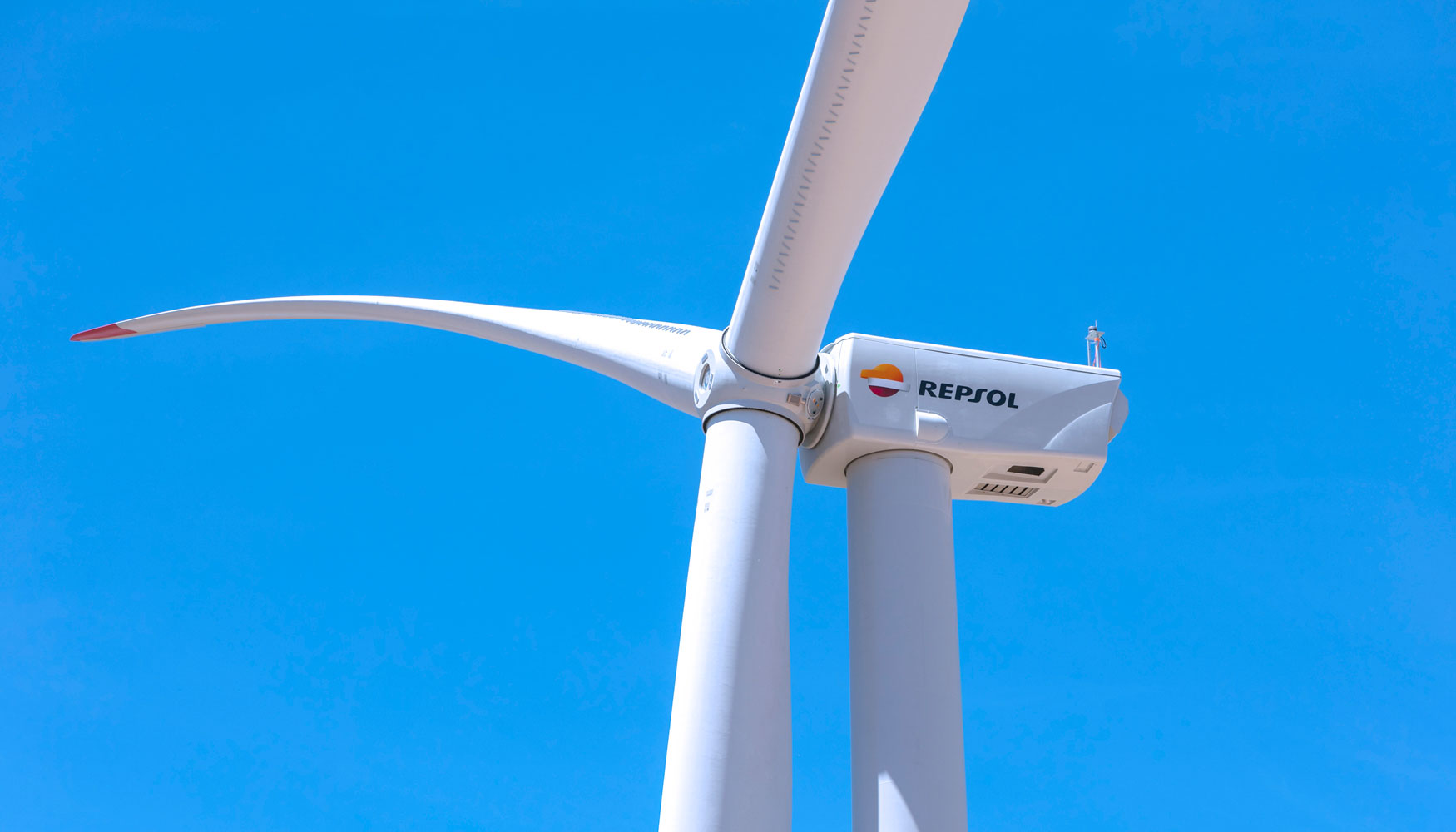 En territorio español, Repsol firmó un acuerdo con Schroders Greencoat para la entrada de esta gestora, especializada en infraestructuras renovables...