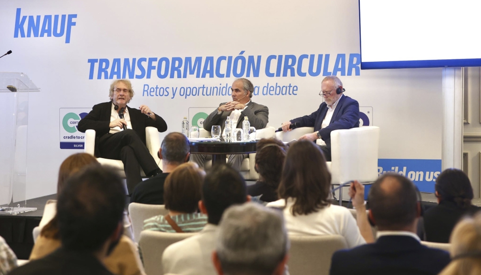 Michael Braungart, Ignasi Cubia y Carlos Mart en la mesa redonda de Knauf sobre transformacin circular