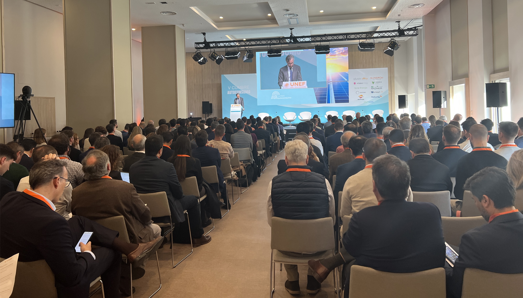 La V Cumbre de Autoconsumo de Unef analiz� los retos y las oportunidades del autoconsumo en Espa�a