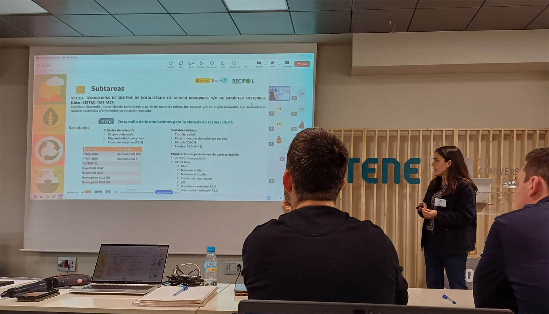 Teresa Calvo, jefa del proyecto en IItene presentando los avances del centro tecnol�gico. Fuente: Itene
