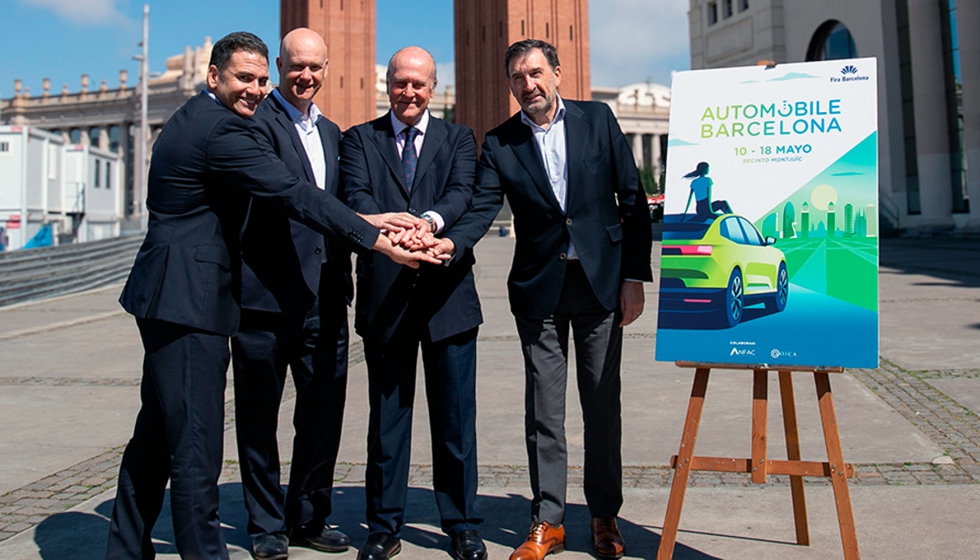 Los cuatro representantes del sal�n en la Avinguda Maria Cristina de Fira Barcelona, parte del escenario del sal�n