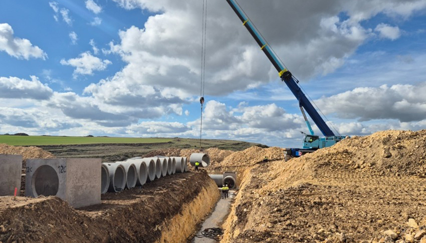En la actualidad se est�n ejecutando el movimiento de tierras, el afirmado de las distintas calles, la ejecuci�n de zanjas...