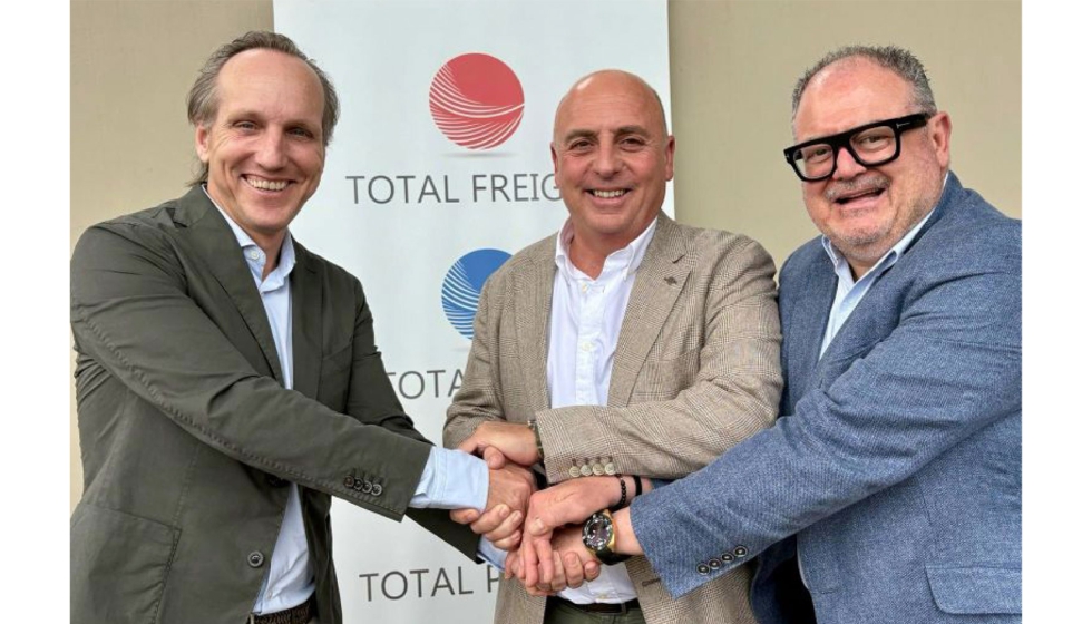 A la izquierda, Javier Romeu. En el centro, Francisco Marquínez. A la derecha, Francisco Garci´a A la izquierda, Javier Romeu. En el centro, Francisco Marquínez. A la derecha, Francisco Garci´a