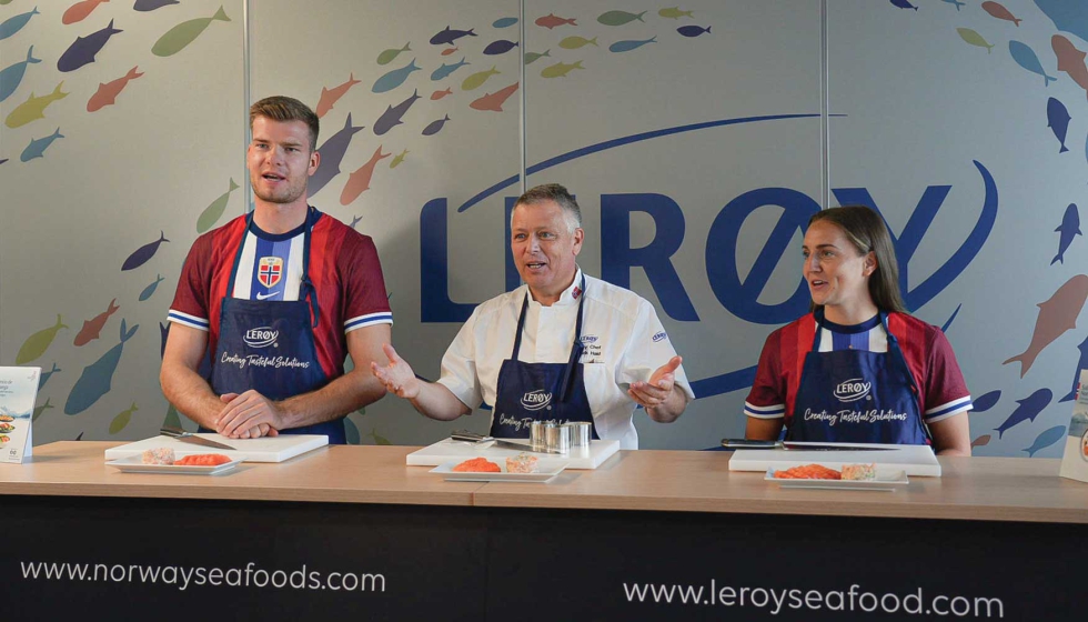 Los futbolistas Alexander Sorloth y Vilde B�e Risa visitaron la f�brica que el grupo tiene en Pinto (Madrid)...