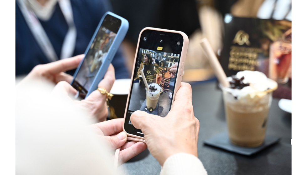 Presentaci�n de un frapp� elaborado por L'Or en HIP 2025