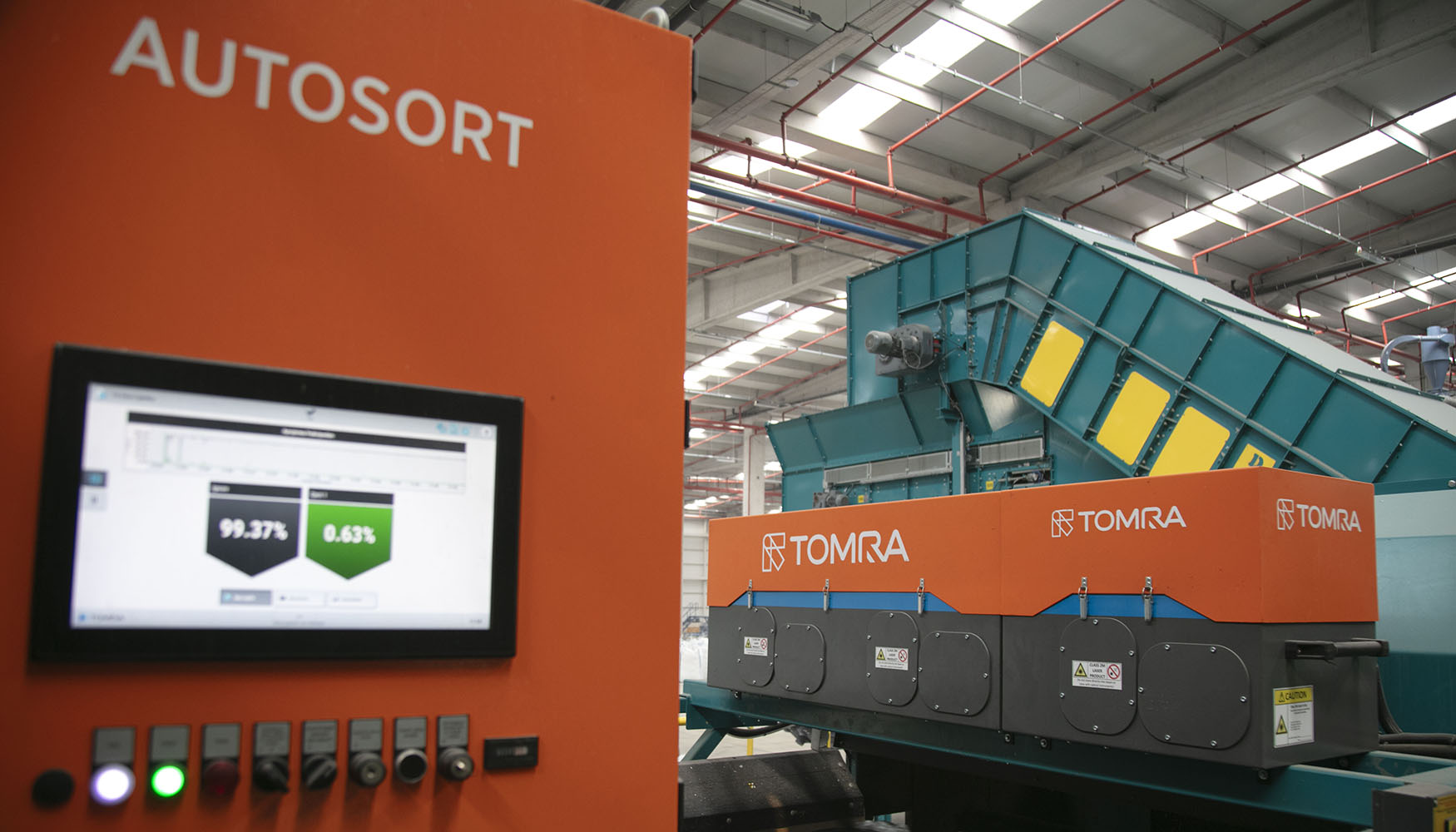 Las m�quinas de clasificaci�n de la planta incluyen cuatro unidades Autosort, dos Innosort Flake y dos Autosort Flake...