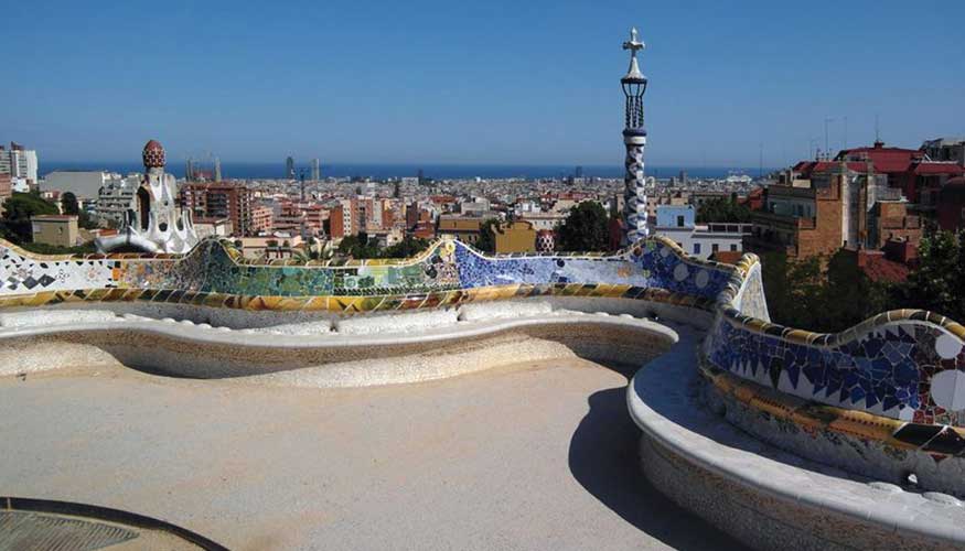El Park Güell es escenario del reto arquitectónico lanzado para estudiantes de arquitectura desde Piscina Barcelona El Park Güell es escenario del reto arquitectónico lanzado para estudiantes de arquitectura desde Piscina Barcelona