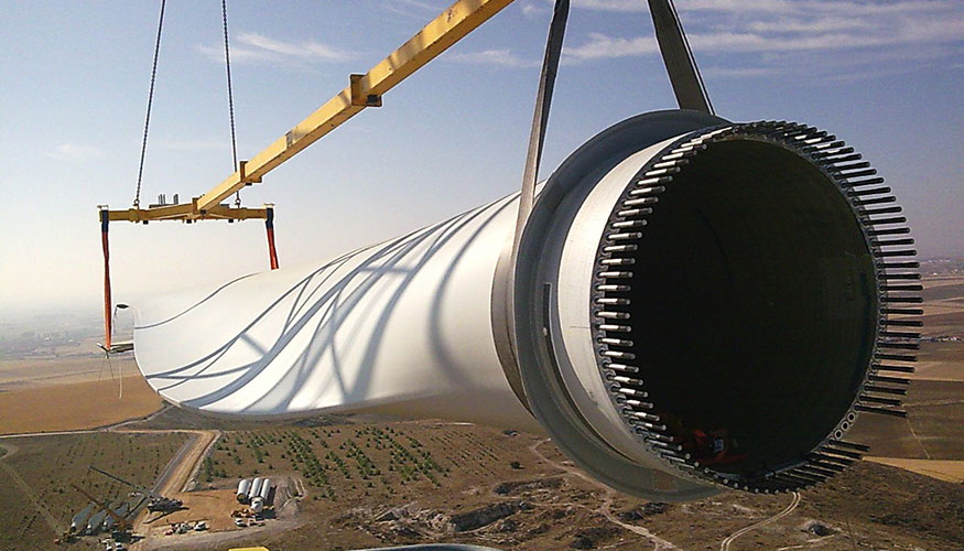 La elica requiere mximas medidas de seguridad y salud ya que es un entorno con grandes componentes en movimiento situados en emplazamientos...