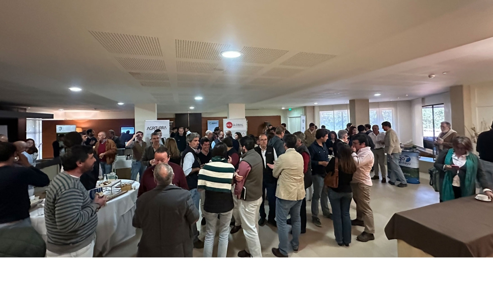 A partilha de conhecimento e networking gerou valor acrescentado entre os meios acadmico e cientfico...