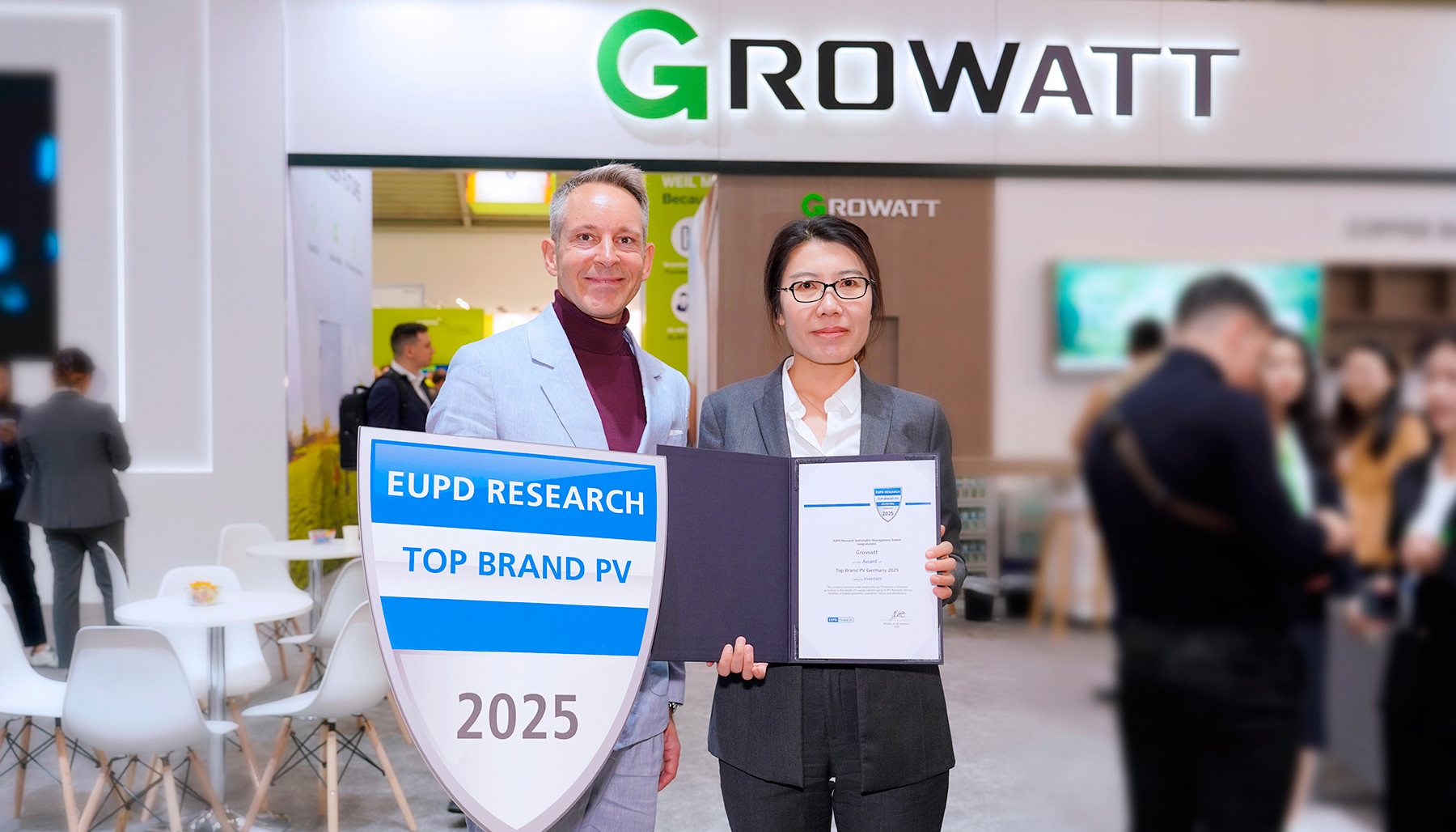 En Intersolar Europe 2025, Growatt fue galardonada con el premio EUPD Research Top Brand PV para Alemania