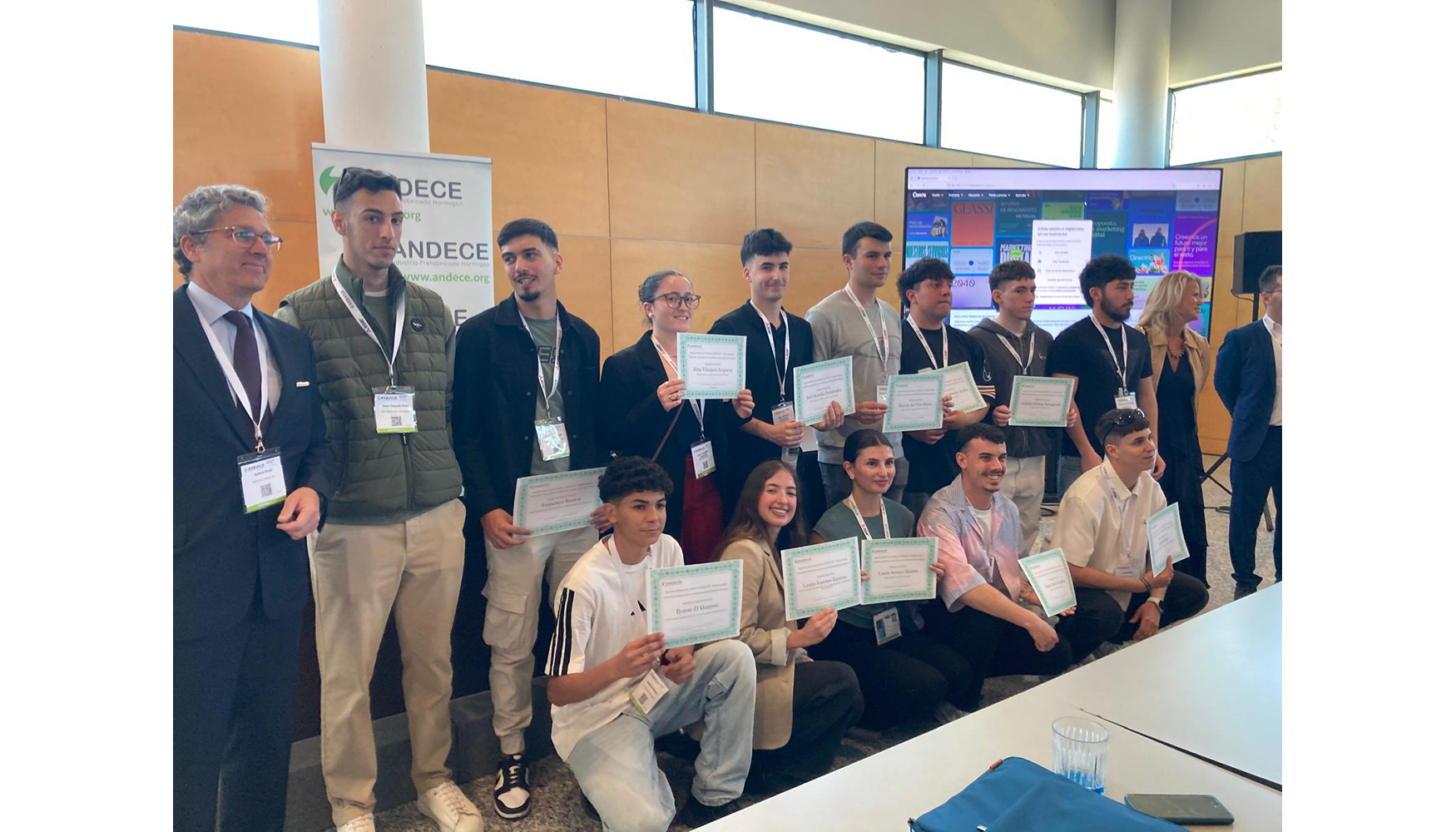 Entrega de los diplomas de los II Premios Andece FP-Manuel Aguado