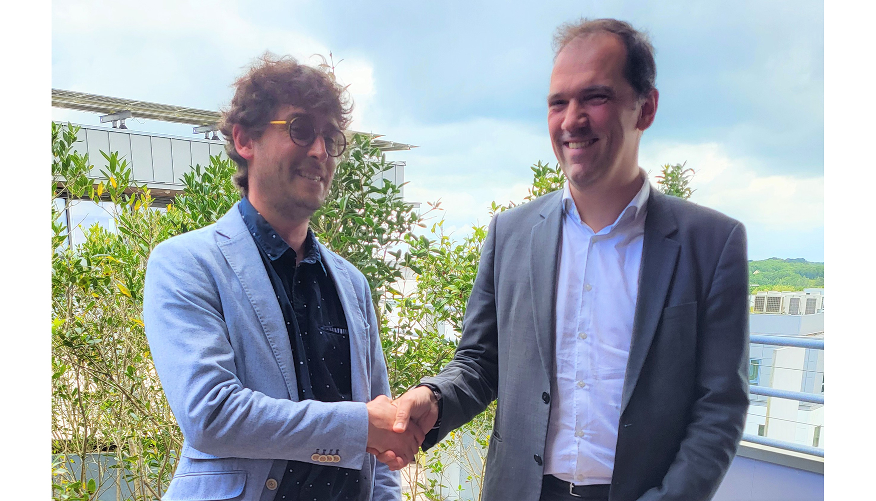 De izquierda a derecha: Clment Aubry Tardif, director de la divisin de robtica de Sitia, Julien Waechter, vicepresidente de I+D de Manitou Group...