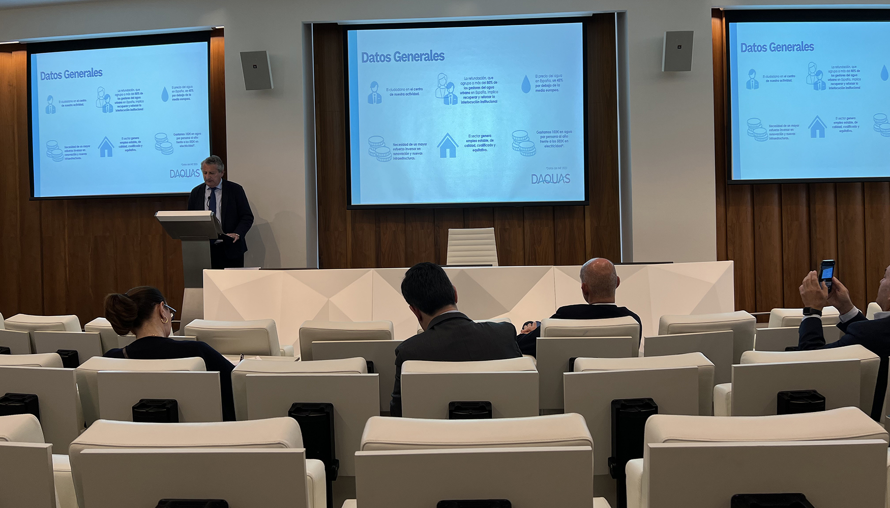 Las tasas de renovaci�n actuales son muy reducidas...